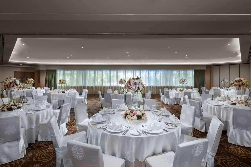 The Kunlun Jing An Hotel Шанхай Екстериор снимка