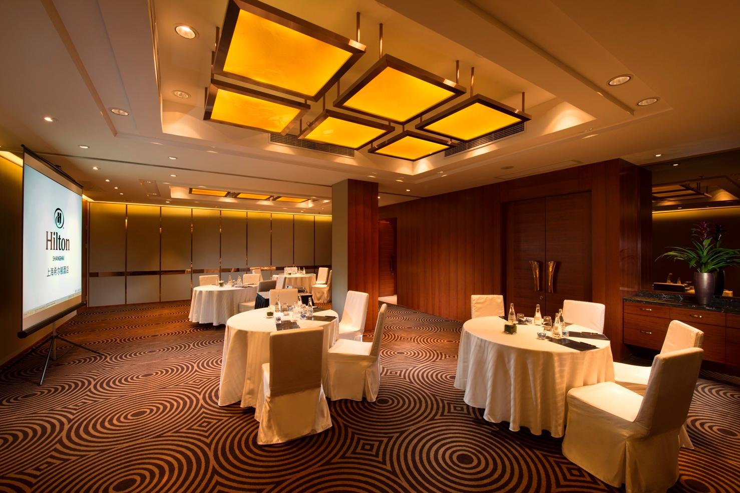 The Kunlun Jing An Hotel Шанхай Екстериор снимка