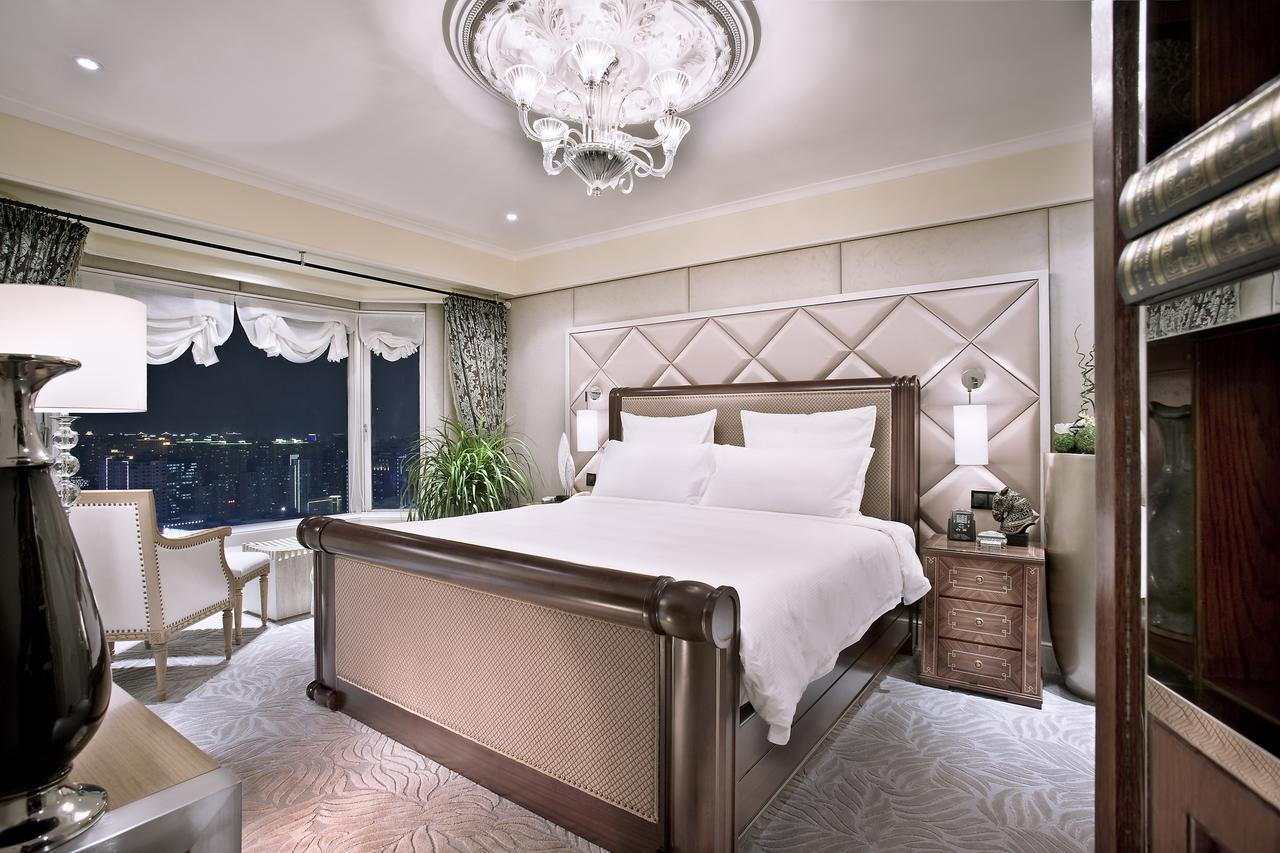 The Kunlun Jing An Hotel Шанхай Екстериор снимка